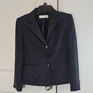 Tahari‎ Women's Black Pinstripe Blazer Size 8P